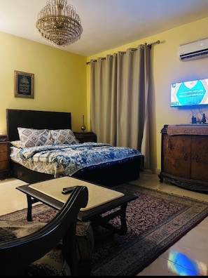 Classic Apartment, Balcony, City View - Happy hotel pyramids inn  (Giza Governorate)