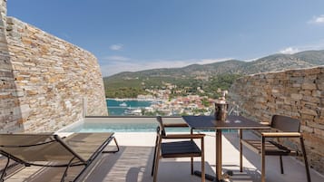 Superior Double Room, Sea View | Outdoor dining