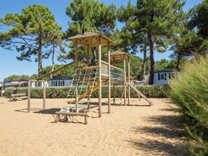 Children’s area - Village - Confort plus -6p (1) (Le Bois-Plage-en-Ré)