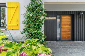 Exterior detail - Architect-designed house for 7 people, authentic, near Boisvinet Beach (Saint-Gilles-Croix-de-Vie)