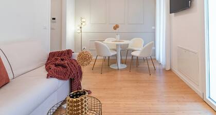 An elegant welcome just a short walk from the beach and the D'Annunzio Pine Forest.