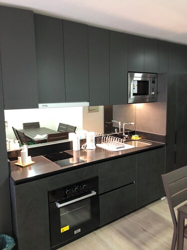 Cozy 1-bedroom apartment with AC in brilliant Las Condes