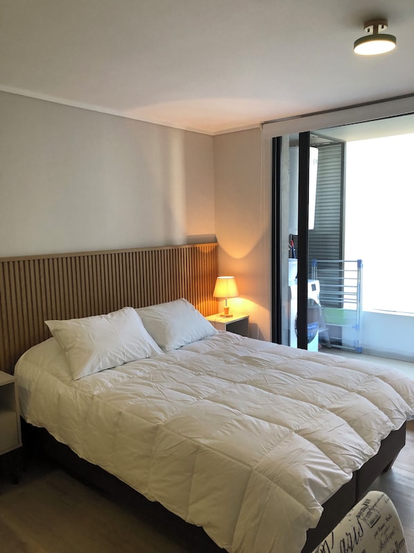 Room - Cozy 1-bedroom apartment with AC in brilliant Las Condes (Las Condes)