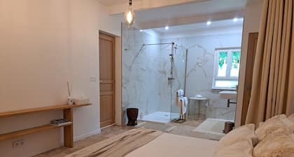 Bastide de Marie Grasse - Charming Bed and Breakfast - Pool