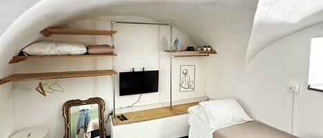 Comfort Apartment, Multiple Beds, Private Bathroom, Annex Building | Free WiFi