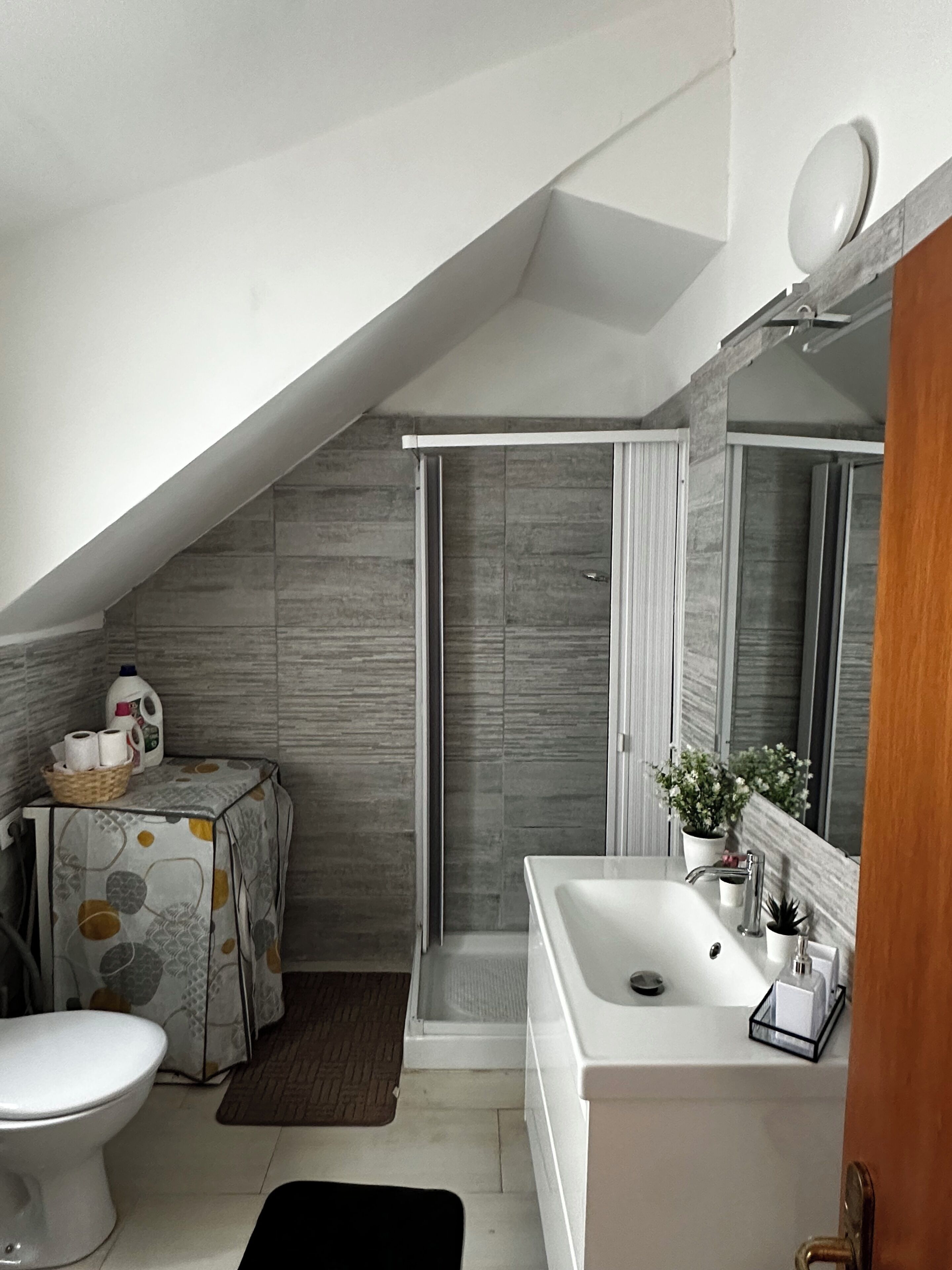 Family Apartment, Multiple Beds, Patio, Beachside | Bathroom
