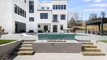House, Accessible | 5 bedrooms
