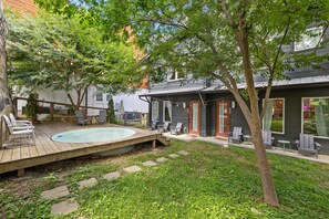 Terrace/patio - 8 Min to Broadway-Walkable-Fenced Yard-Cowboy Pool (Nashville)