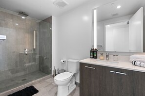 Bathroom - Luxury Privee Downtown Miami 2BR/2BR (Miami)
