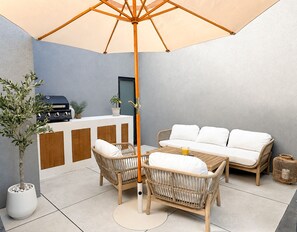 Property grounds - Luxury Mediterranean penthouse with a sun terrace (Anderlecht)