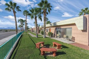 Terrace/patio - BLOCK WM Havasu Dunes 1br (Lake Havasu City)