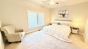 4 habitaciones, escritorio, tabla de planchar con plancha y wifi gratis 