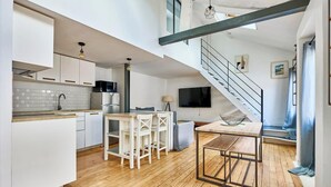 Interior - Bastille · 12th · Apartment with Mezzanine – managed by Mey Agency (Paris)