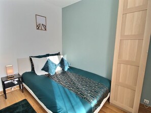 Room - Quiet Apartment - Downtown - Cozy Houses (Reims)