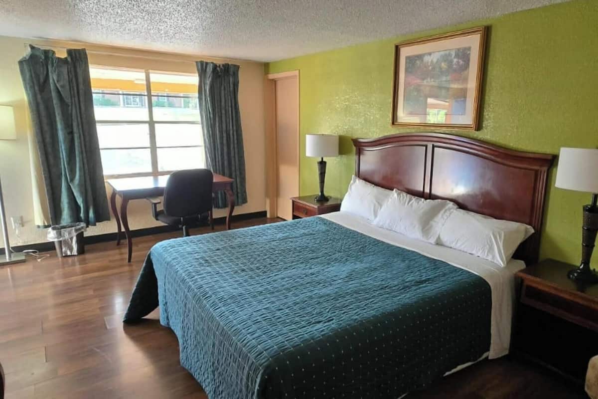 Desk, iron/ironing board (on request), free WiFi, bed sheets