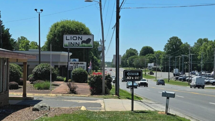 Lion Inn