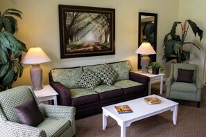 Living area - BLOCK WM Grand Palms 2br (Surfside Beach)