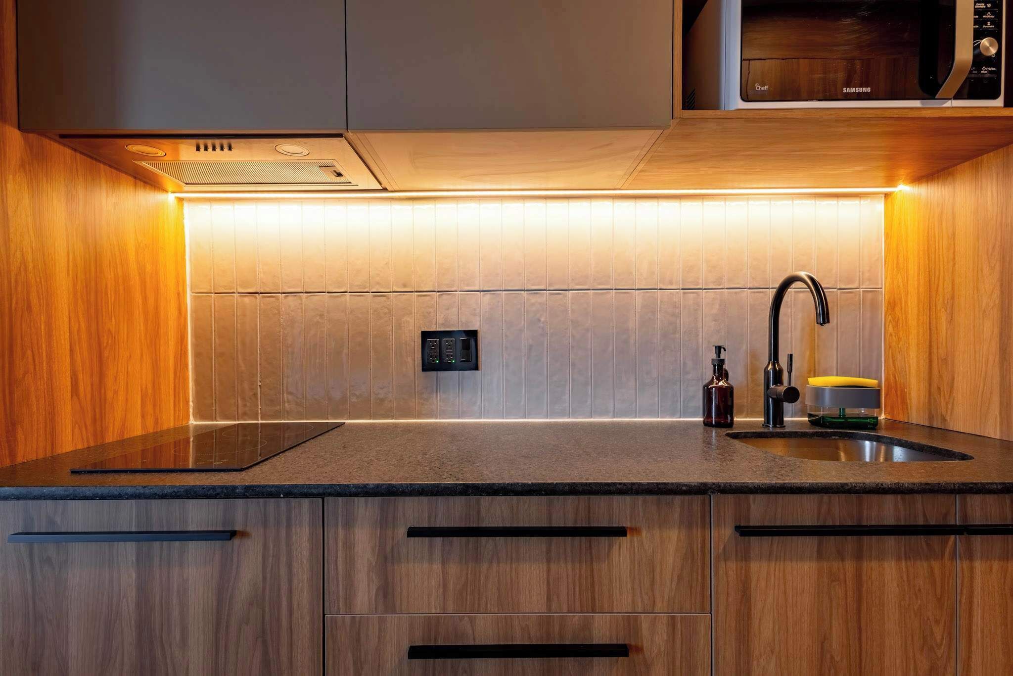 Fridge, microwave, stovetop, coffee/tea maker