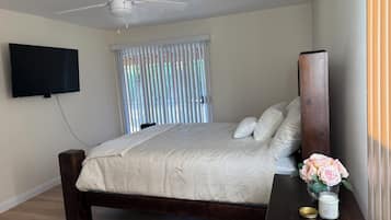 Iron/ironing board, WiFi, bed sheets, wheelchair access