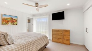 Room - Amos Court in Ocean Grove (Ocean Grove)