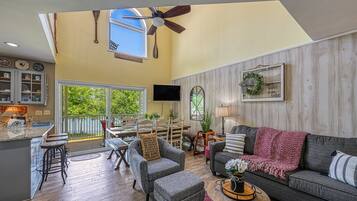 House, Multiple Beds, Patio (Bella Vista) | Living area