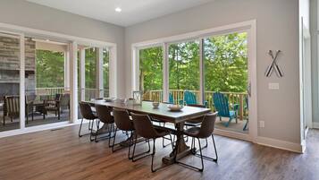 House, Multiple Beds, Balcony (Pebble Beach) | Dining