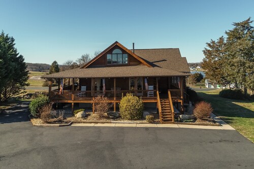 Dog-friendly, Lake View Cabin w/ Furnished Decks, Ping-pong & Darts
