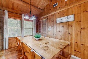 Dining - Relaxing Lakeside Cabin With Private Dock, Firepit, Boat Ramp and Water Access (Bumpass)