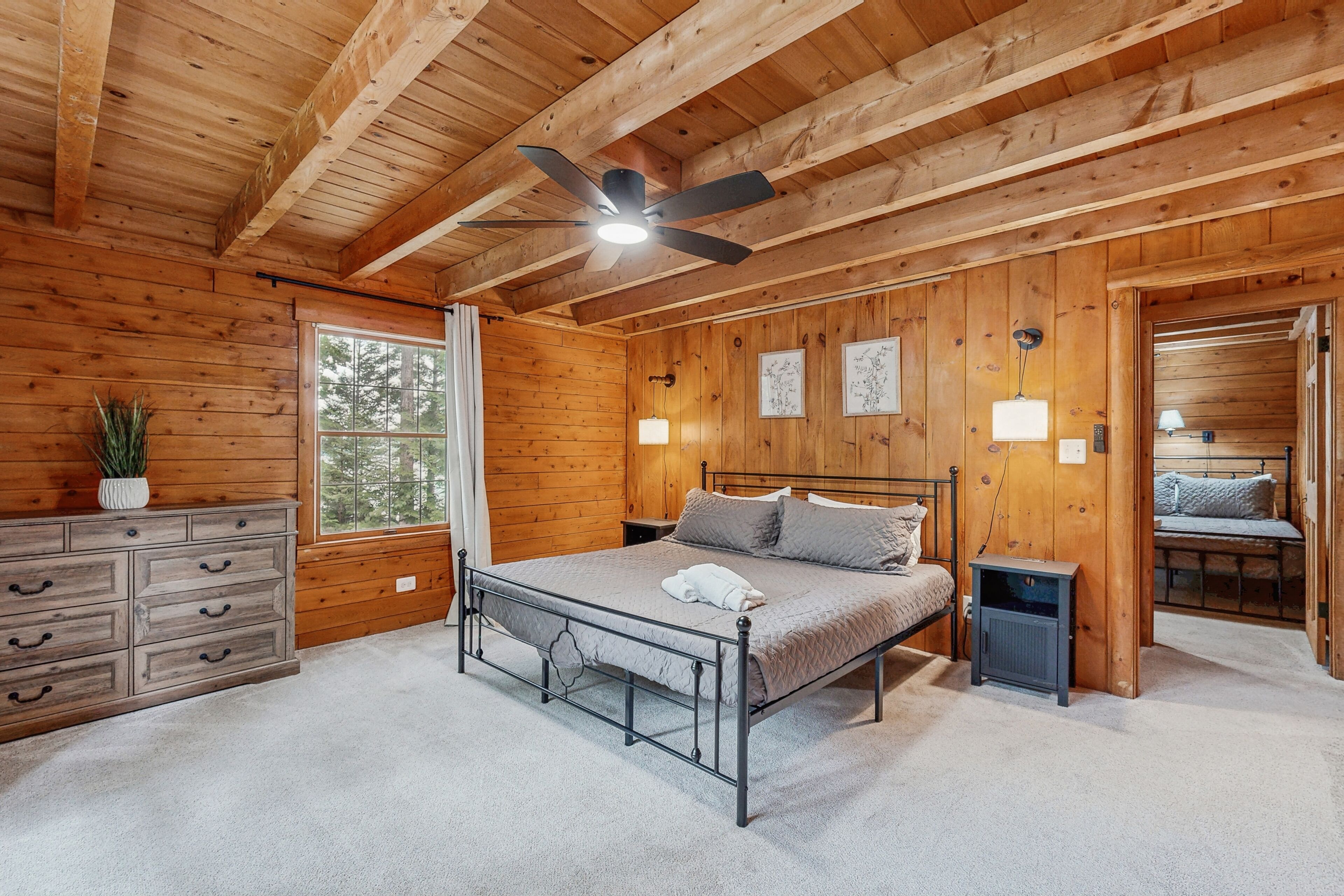 Cabin, Multiple Beds, Fireplace (Lakeview Lodge) | 5 bedrooms