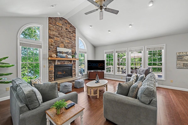 House, Multiple Beds, Fireplace (Lake Daze) | Living area - Spacious Lakefront Home w/ Boat Dock, Fire pit & Pool Table - Dogs OK (Mineral)