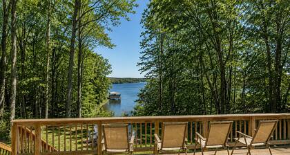 Renovated Lakehouse With Dock, hot Tub, Firepit & Bi-level Deck - Dogs OK