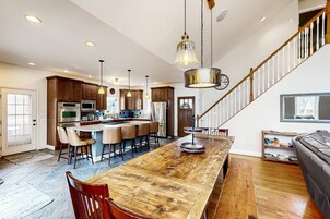 House, Multiple Beds, Fireplace (Serenity Now) | 5 bedrooms, individually decorated, individually furnished, bed sheets