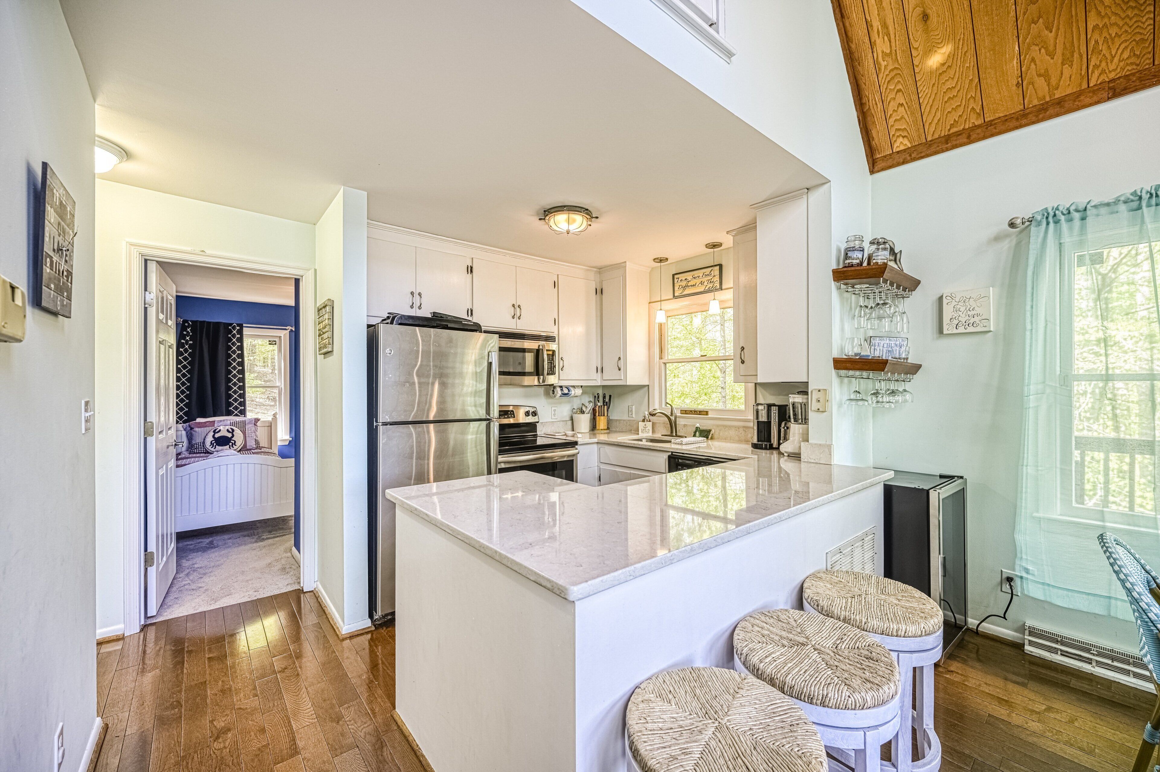 House, Multiple Beds, Kitchen (Sweet Retreat) | Private kitchen