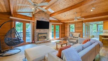House, Multiple Beds, Balcony (Pardis-A Serene Oasis) | Living area