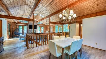 Rumah, Beberapa Tempat Tidur, balkon (Pardis-A Serene Oasis) | Interior