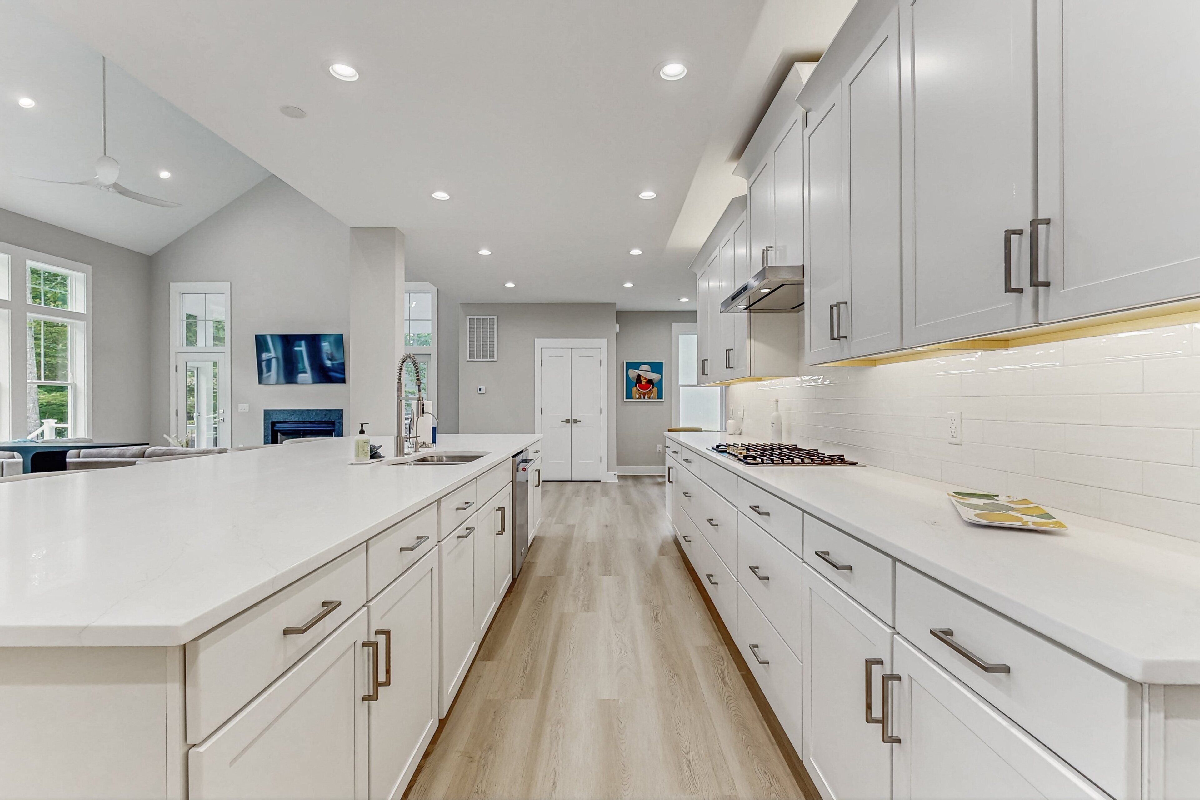 House, Multiple Beds, Balcony (Lake House Escape) | Private kitchen