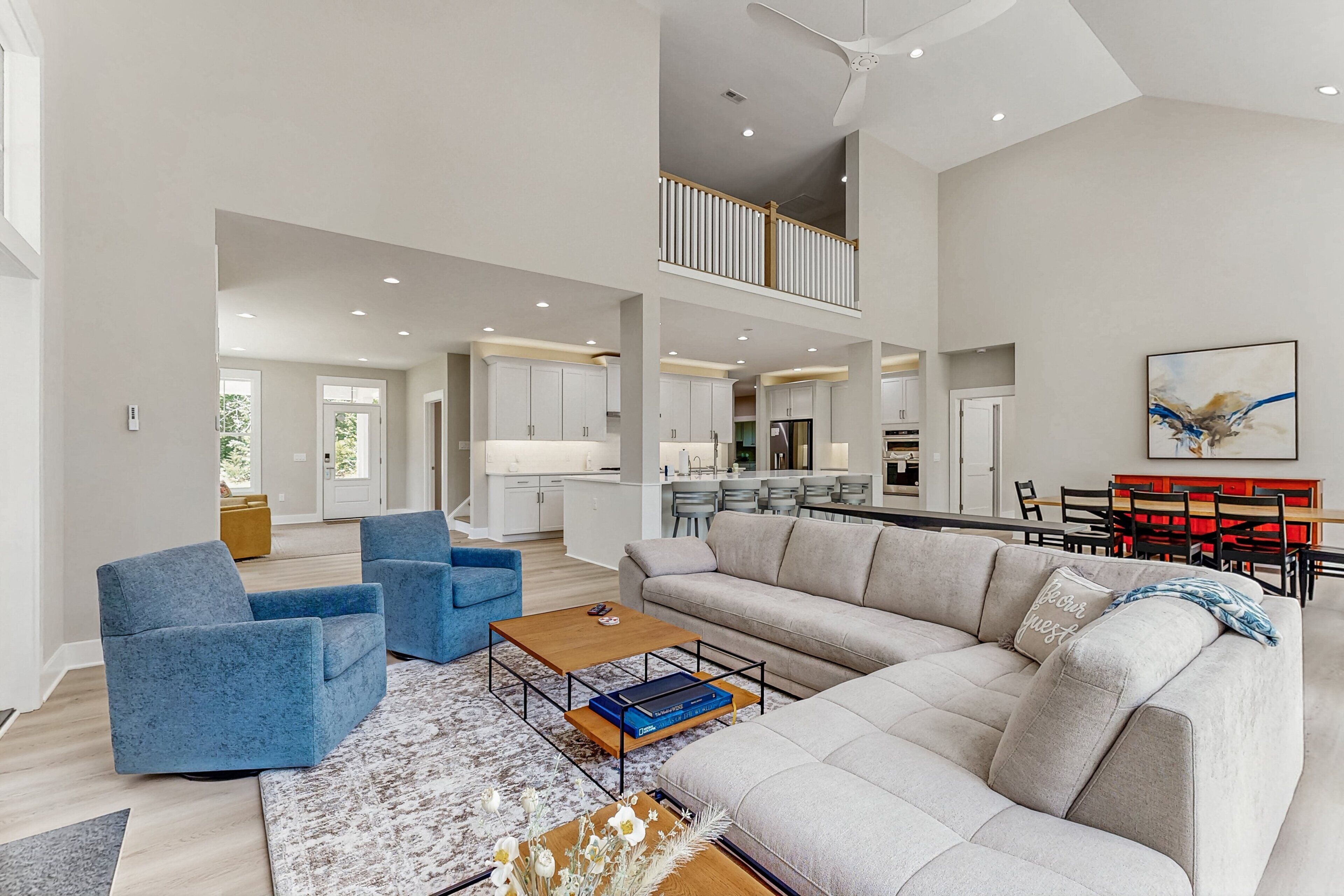 House, Multiple Beds, Balcony (Lake House Escape) | Living area