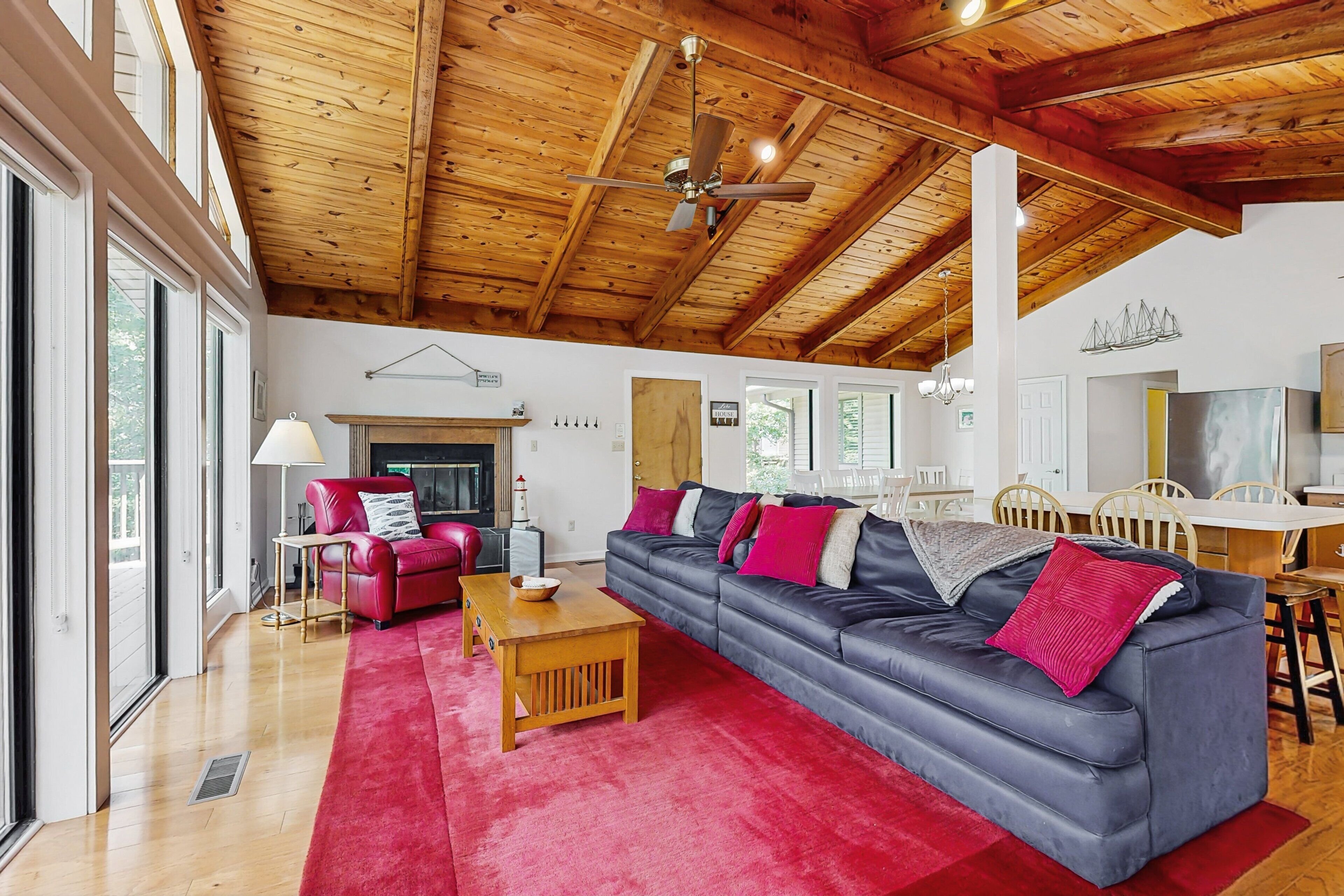 House, Multiple Beds, Kitchen (Hideaway Haven) | Living area