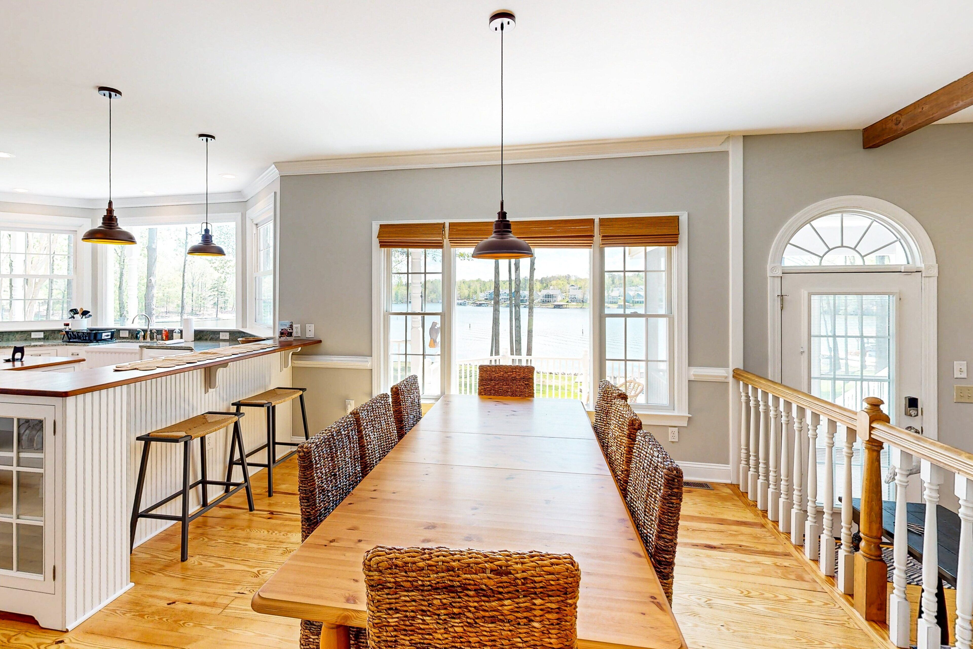 House, Multiple Beds, Balcony (Crane's Landing) | Dining