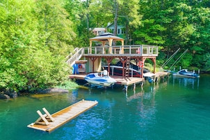Casa, várias camas (Dragonfly Cove) | Vista para a água