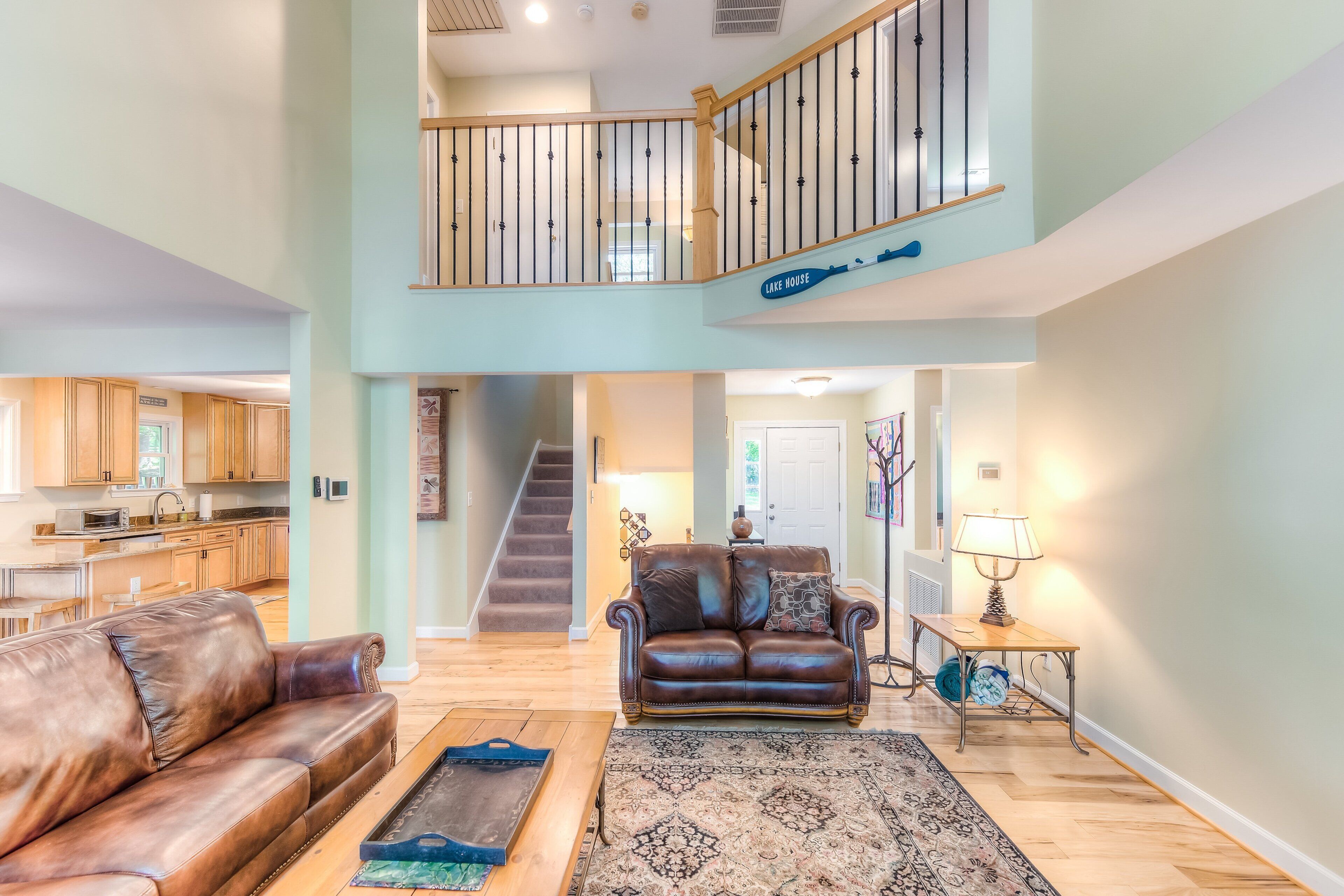 House, Multiple Beds, Balcony (Unleashed on Lake Anna) | Living area