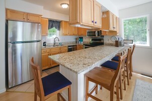 Casa, varias camas, cocina (Cedar Hall) | Cocina privada