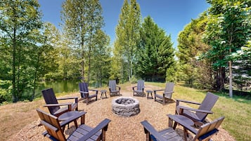 House, Multiple Beds, Fireplace (Lake Effect) | Property grounds