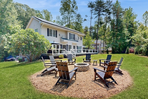 Family-friendly Waterfront Retreat With Game Room, EV Charger, & More!
