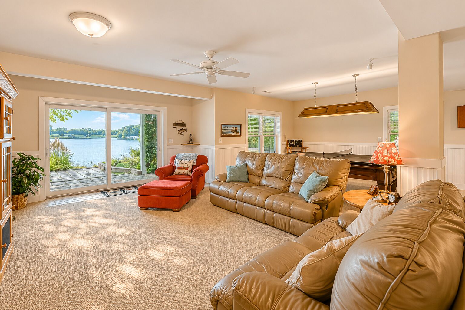 House, Multiple Beds, Kitchen (Lake Anna Cabana) | Living area