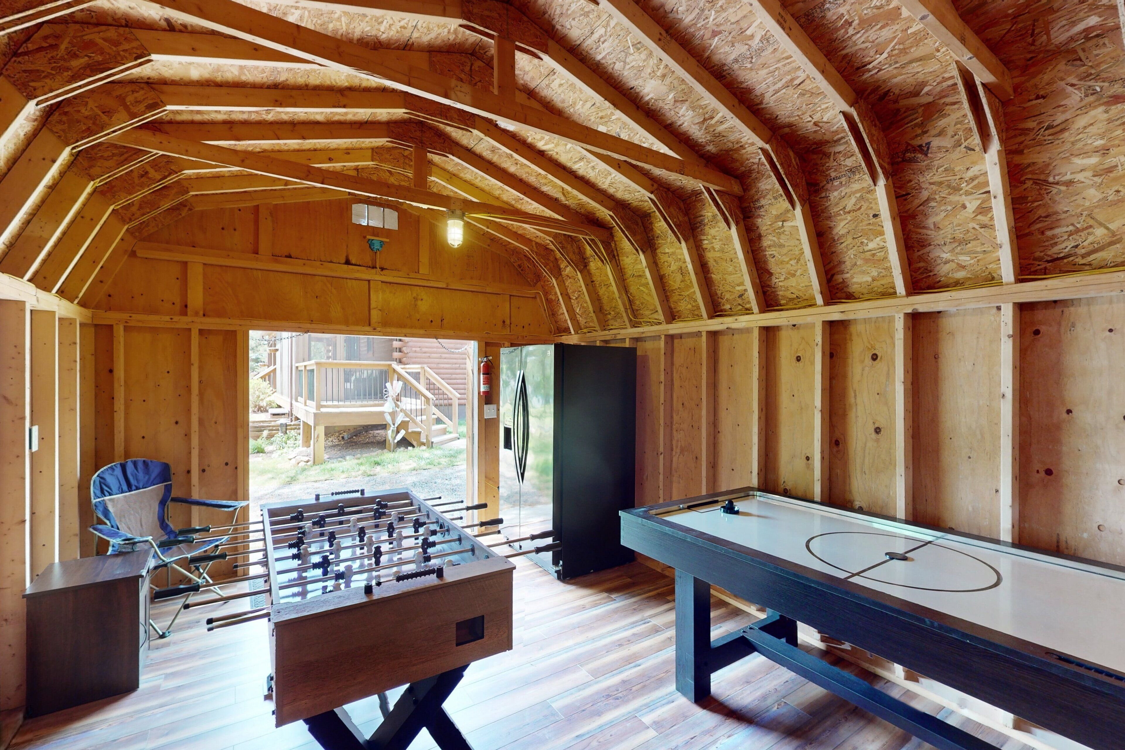 House, Multiple Beds, Hot Tub (Waterfront Wonder) | Game room