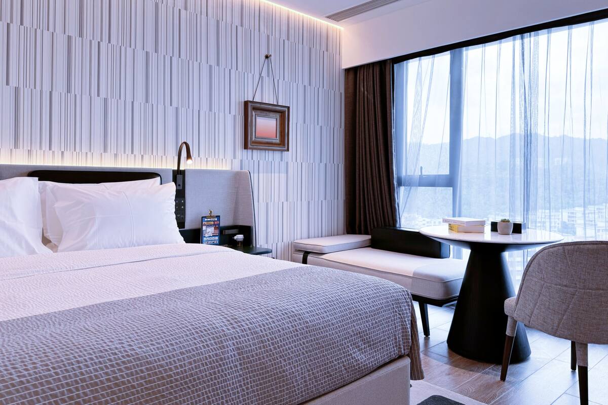Wi-Fi de cortesia, roupa de cama