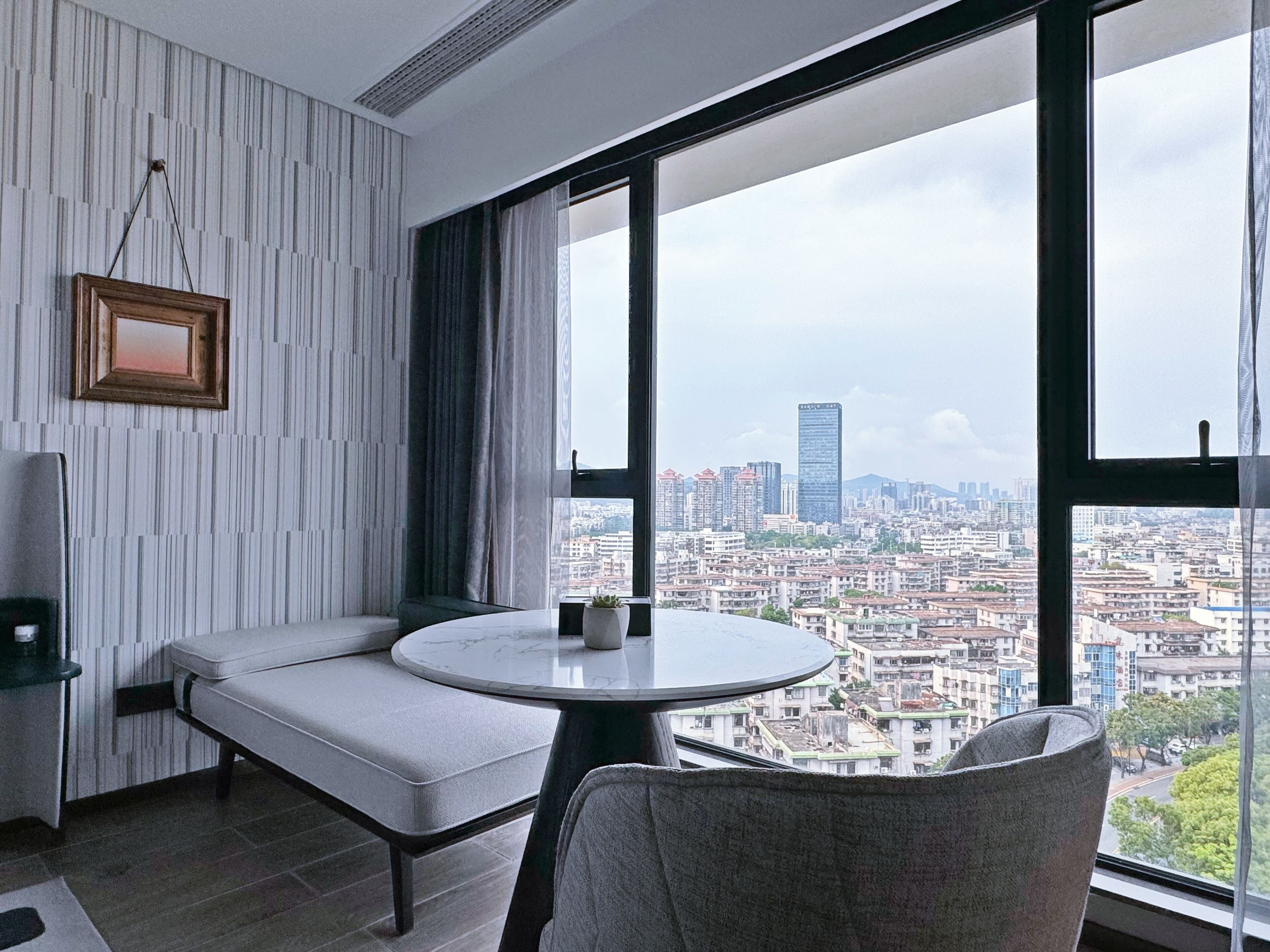 Grand Twin Room | Free WiFi, bed sheets
