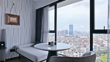 Grand Twin Room | Free WiFi, bed sheets