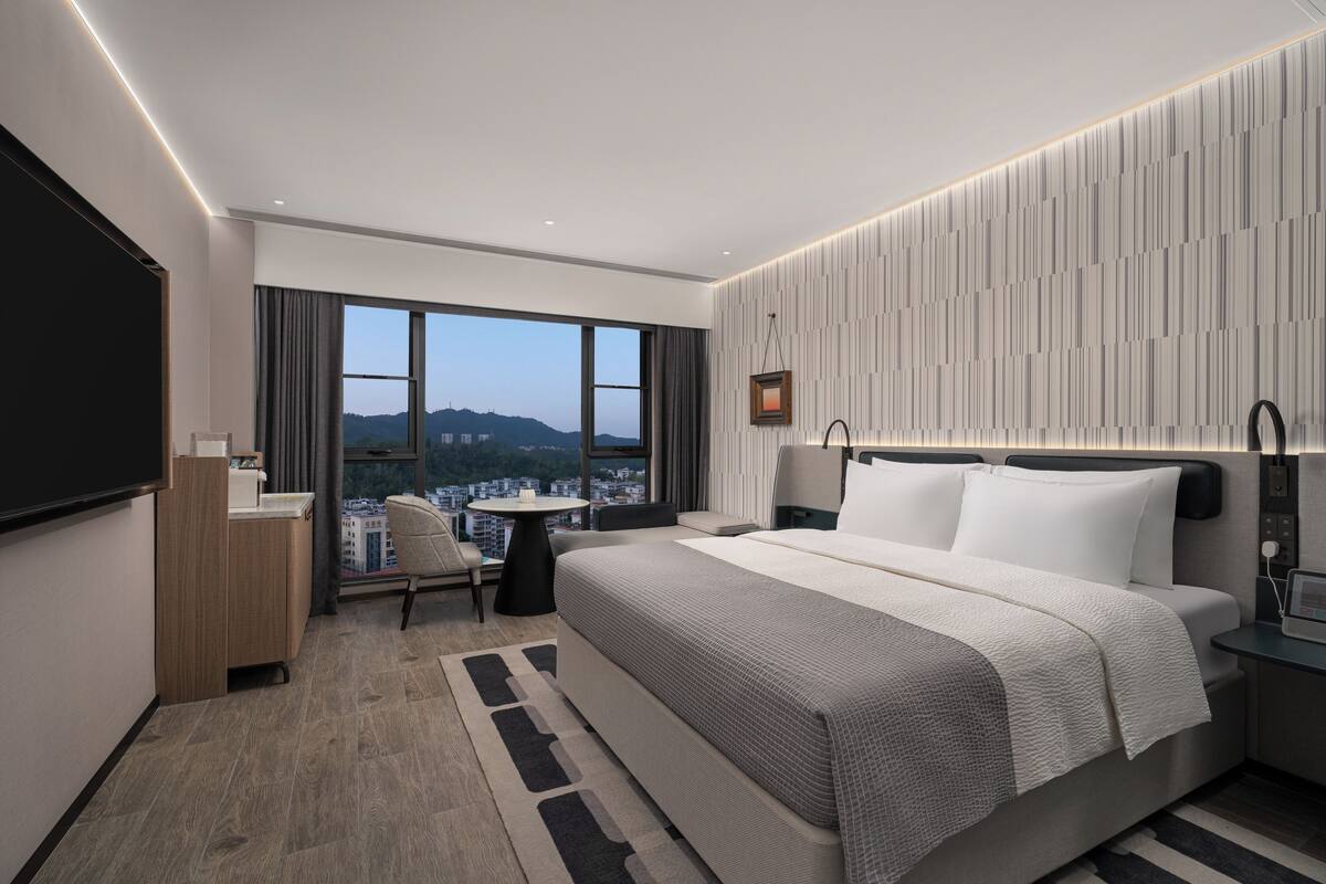 Luxury Single Room